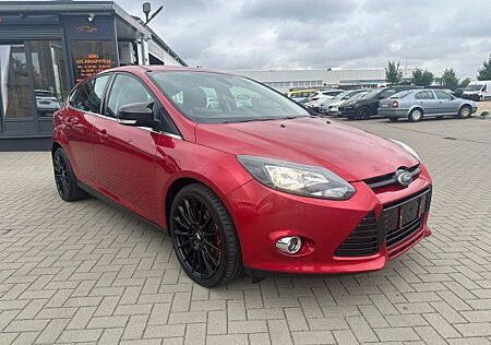 Ford Focus 1.6 EcoBoost Klimaaut.Bluetooth Titanium