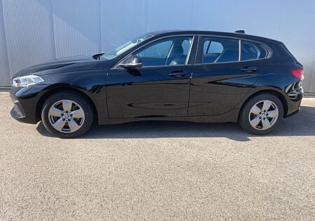 BMW 118iA *Navi*PDC*DAB*Carplay*Sitzh*LED