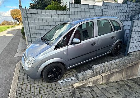Opel Meriva 1.6 Essentia 74kW Essentia