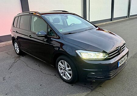VW Touran Volkswagen 1.5 TSI DSG Comfortline Business 7S Garan
