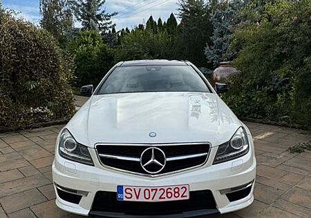 Mercedes-Benz C 63 AMG gebraucht kaufen Mercedes-Benz C 63 AMG Coupé Autom. AMG