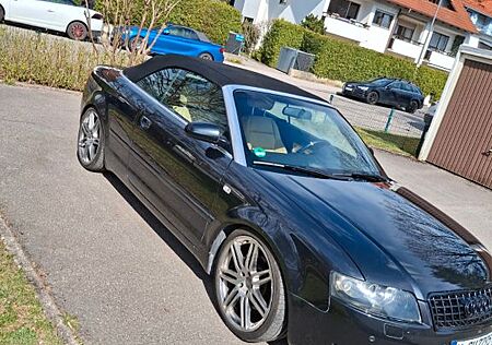 Audi A4 3.0 tiptronic quattro Cabriolet -