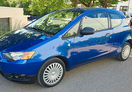 Mitsubishi Colt Facelift/Euro4/Klima/ 18-Monate TÜV 2026