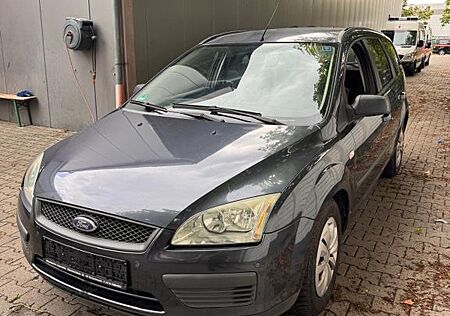 Ford Focus 1,6 Connection Connection