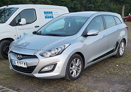 Hyundai i30 1.6 CRDi 81kW FIFA World Cup EDT. Silver...