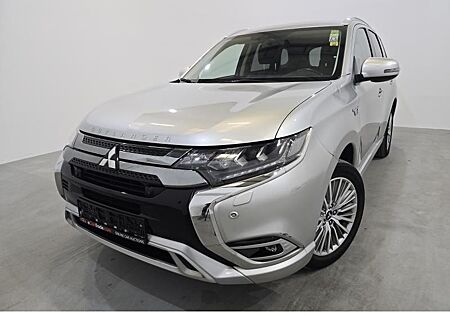 Mitsubishi Outlander 2.4 Hybrid 4WD Aut. LED-Xenon Navi Le