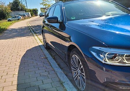 BMW 530d xDrive Touring A -