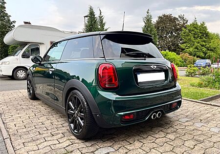 Mini Cooper S in Britisch Racing Green