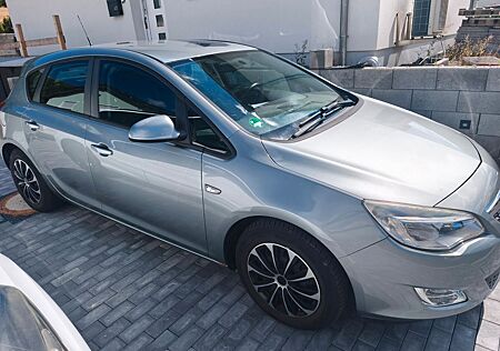 Opel Astra 1.6 Design Edition Design Edition