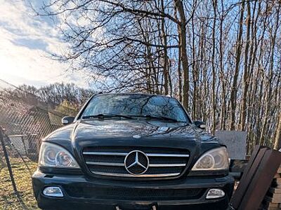 Mercedes-Benz ML 400 CDI - V8