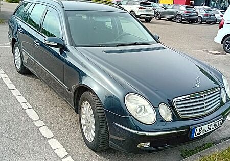Mercedes-Benz E 240 4MATIC T ELEGANCE Elegance