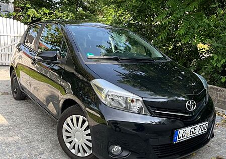 Toyota Yaris 1,0-l-Dual-VVT-i Edition