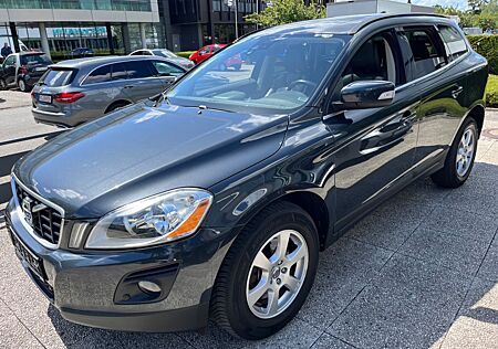 Volvo XC 60 XC60 2.4D DRIVe Momentum