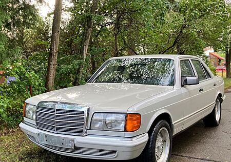 Mercedes-Benz S 280 W126 280S