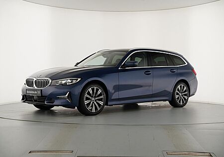 BMW 320d A TOURING xDRIVE LUXURY-LINE STANDHEIZUNG