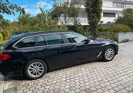 BMW 530d xDrive Touring A -