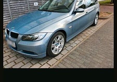 BMW 320i touring -
