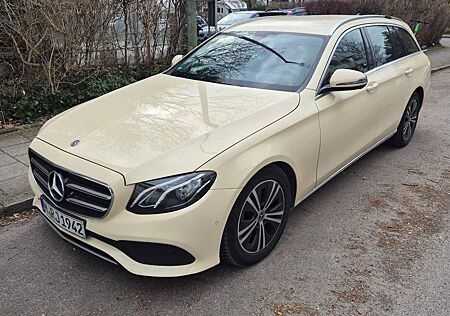 Mercedes-Benz E 220 E 220d T-Modell Taxi