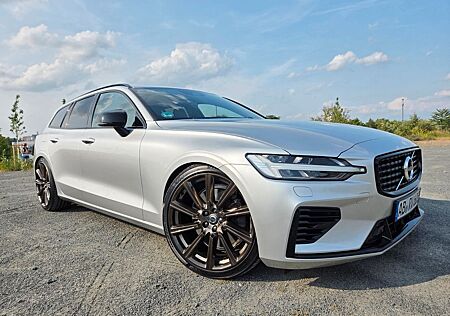 Volvo V60 T8 AWD/RDesign/B&W/IntelliSafePro/FourC