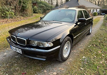 BMW 740iL SHZ VO/HI MEM LEDER SHD 100% ORIG TOP VOLL