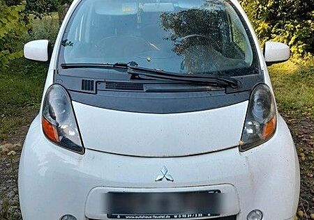 Mitsubishi i-MIEV E-Auto für die Stadt und zur Arbeit