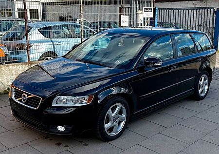 Volvo V50 Kombi D2 Business Edition