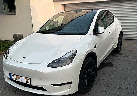Tesla Model Y Long Range Dual Motor AWD Long Range