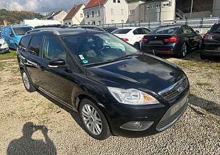 Ford Focus Turnier Ghia "LEDER-KLIMAAUTOMATIK"