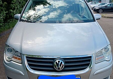 VW Touran Volkswagen 2.0 TDI Klima 7 Sitzer