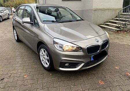 BMW 216 Active Tourer d Klimaautmatik Navi 2. Hd