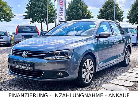 VW Jetta Volkswagen VI Highline *2.HD*90TKM*SHZG*TÜV NEU*PDC*