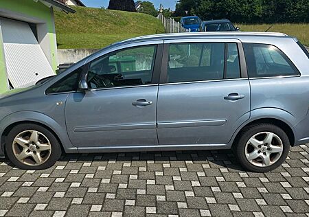 Opel Zafira 2.2 direct Bj 2008