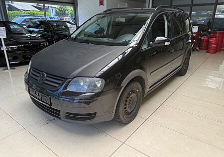 VW Touran Volkswagen Conceptline