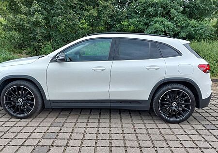 Mercedes-Benz GLA 250 DCT -AMG Styling