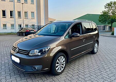 VW Touran Volkswagen 1.4 TSI Highline Highline