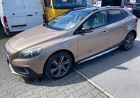 Volvo V40 CC V40 Cross Country D4 Geartronic Summum