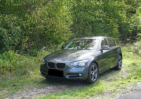 BMW 116i Sport Line Sport Line
