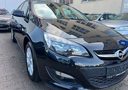 Opel Astra J Sports Tourer Style