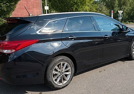 Hyundai i40 1.7 CRDi 104kW blue Trend Trend