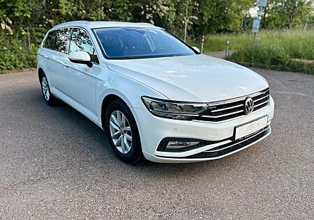 VW Passat Variant Volkswagen 2.0 TDI SCR DSG/LED/AUT/KAM/1.H