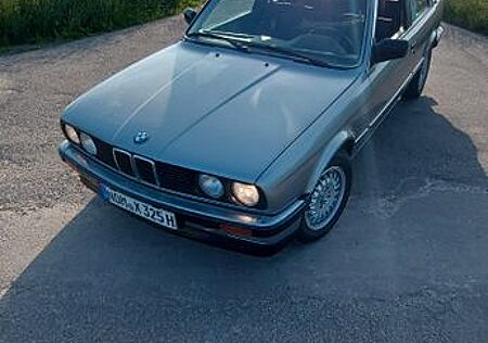 BMW 325i E30
