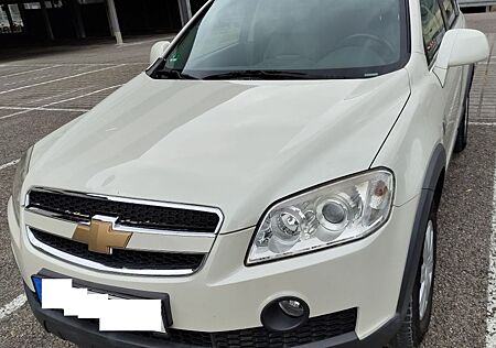 Chevrolet Captiva 2.4 | 7-Sitzer | neu TÜV | Benziner