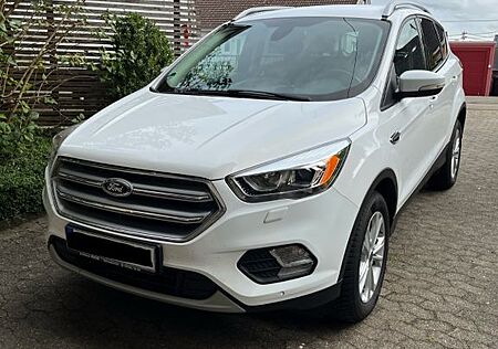 Ford Kuga 1,5 EcoBoost 2x4 110kW Titanium Titanium