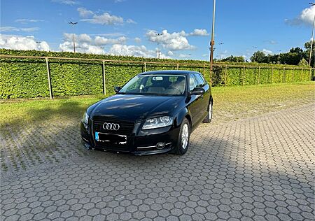 Audi A3 1.6 TDI Sportback inkl. Sommer- &Winterreifen