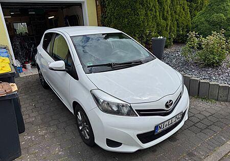 Toyota Yaris 1,33-l-Dual-VVT-i Edition Edition