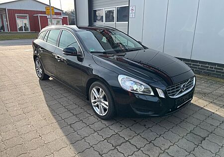 Volvo V60 Kombi Momentum
