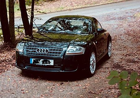 Audi TT Coupe 3.2 quattro Handschalter