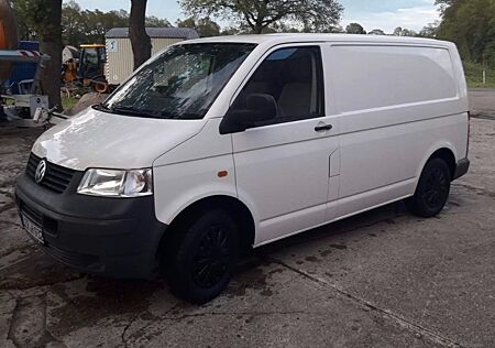 VW T5 Transporter Volkswagen // Camper