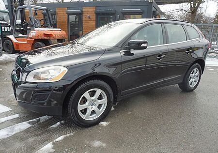 Volvo XC 60 XC60 Momentum 2WD NAVI EL.SITZE