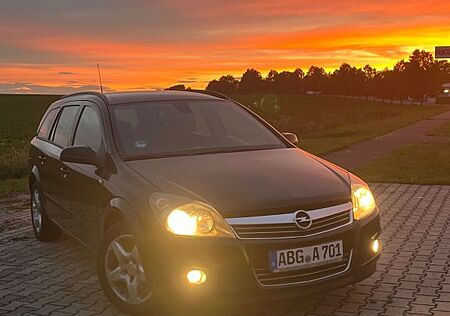 Opel Astra Caravan 1.6 Twinport CATCH ME Now 77kW...